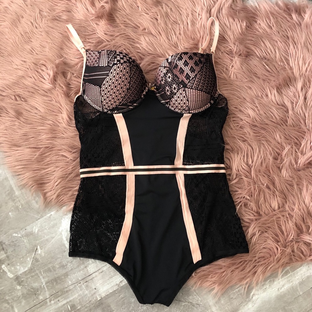 Bodysuit /lingerie